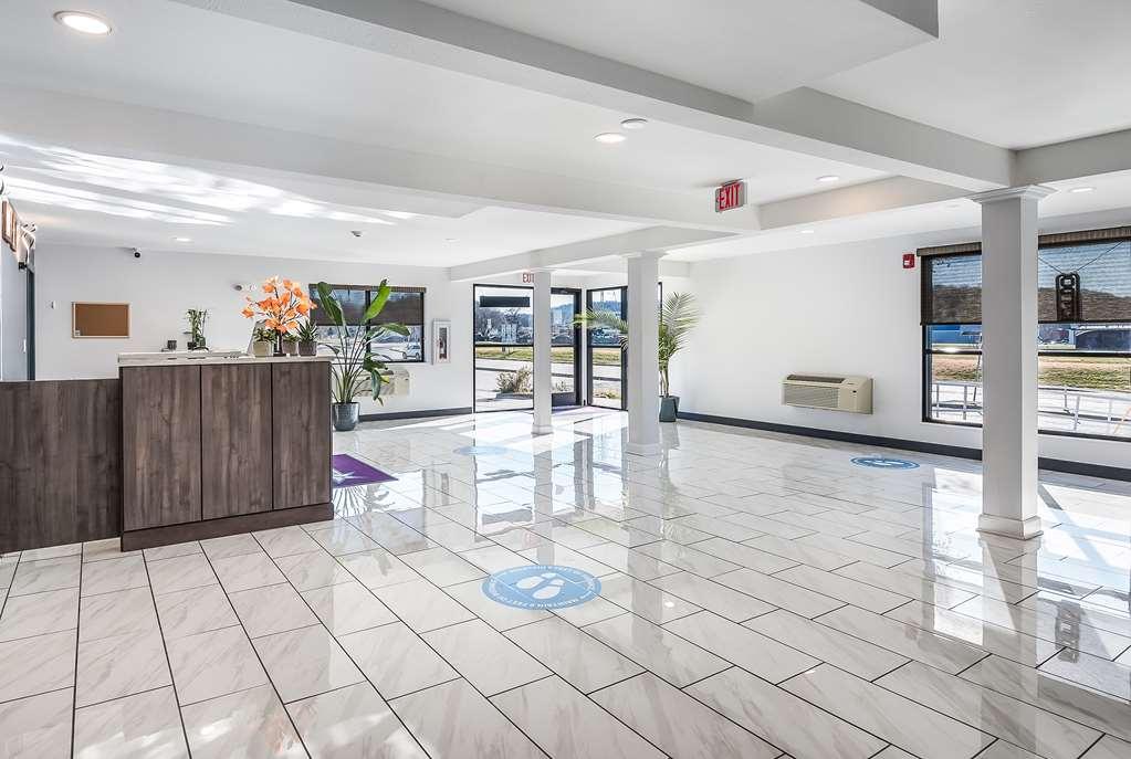 Americas Best Value Inn East Peoria מראה פנימי תמונה