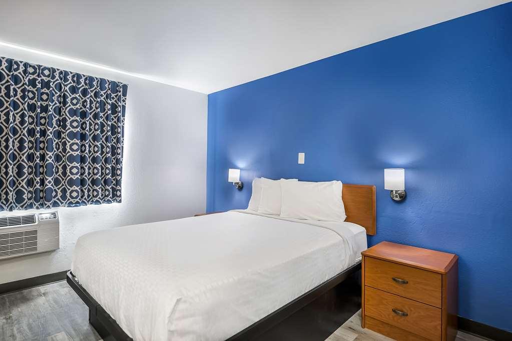 Americas Best Value Inn East Peoria חדר תמונה