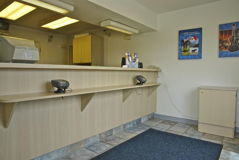 Americas Best Value Inn East Peoria מראה חיצוני תמונה