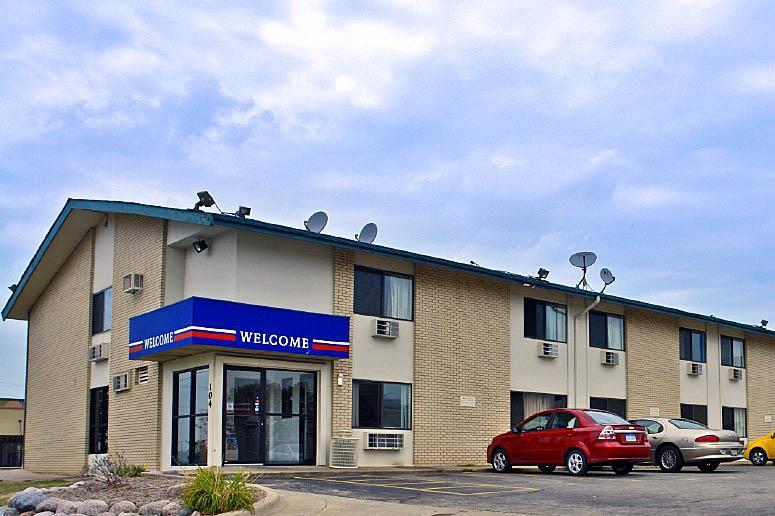 Americas Best Value Inn East Peoria מראה חיצוני תמונה