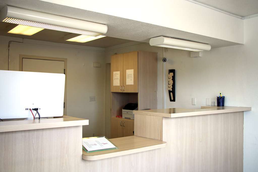 Americas Best Value Inn East Peoria מראה פנימי תמונה