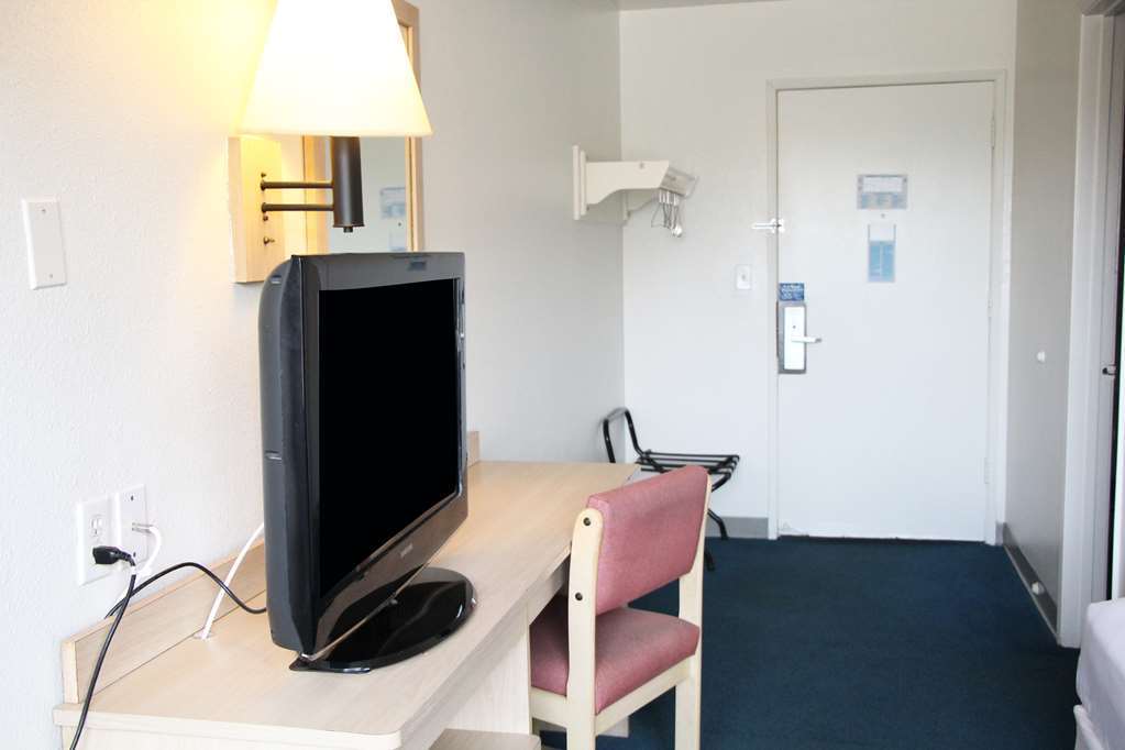 Americas Best Value Inn East Peoria חדר תמונה